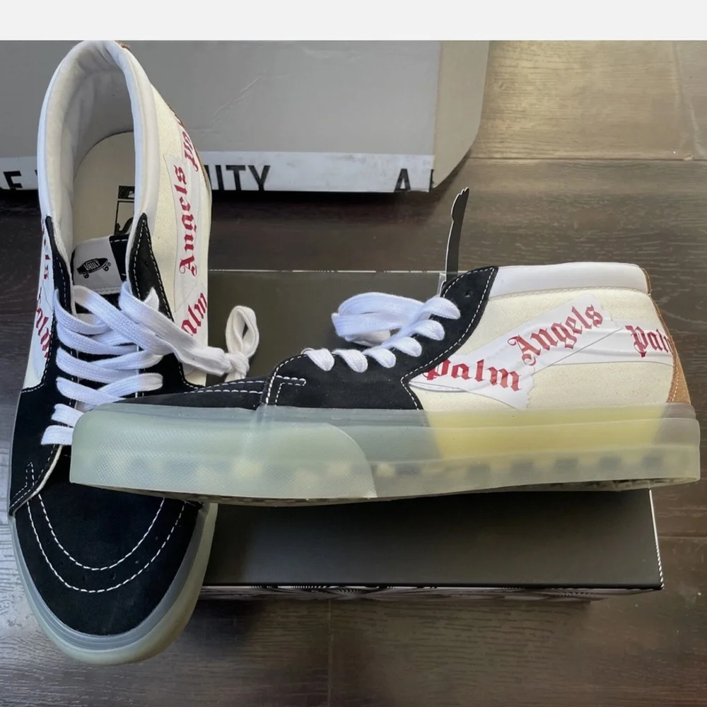 NWT Vans Palm Angels Black and White High-Tops with Red Accents 9M 10.5W - Picture 3 of 4